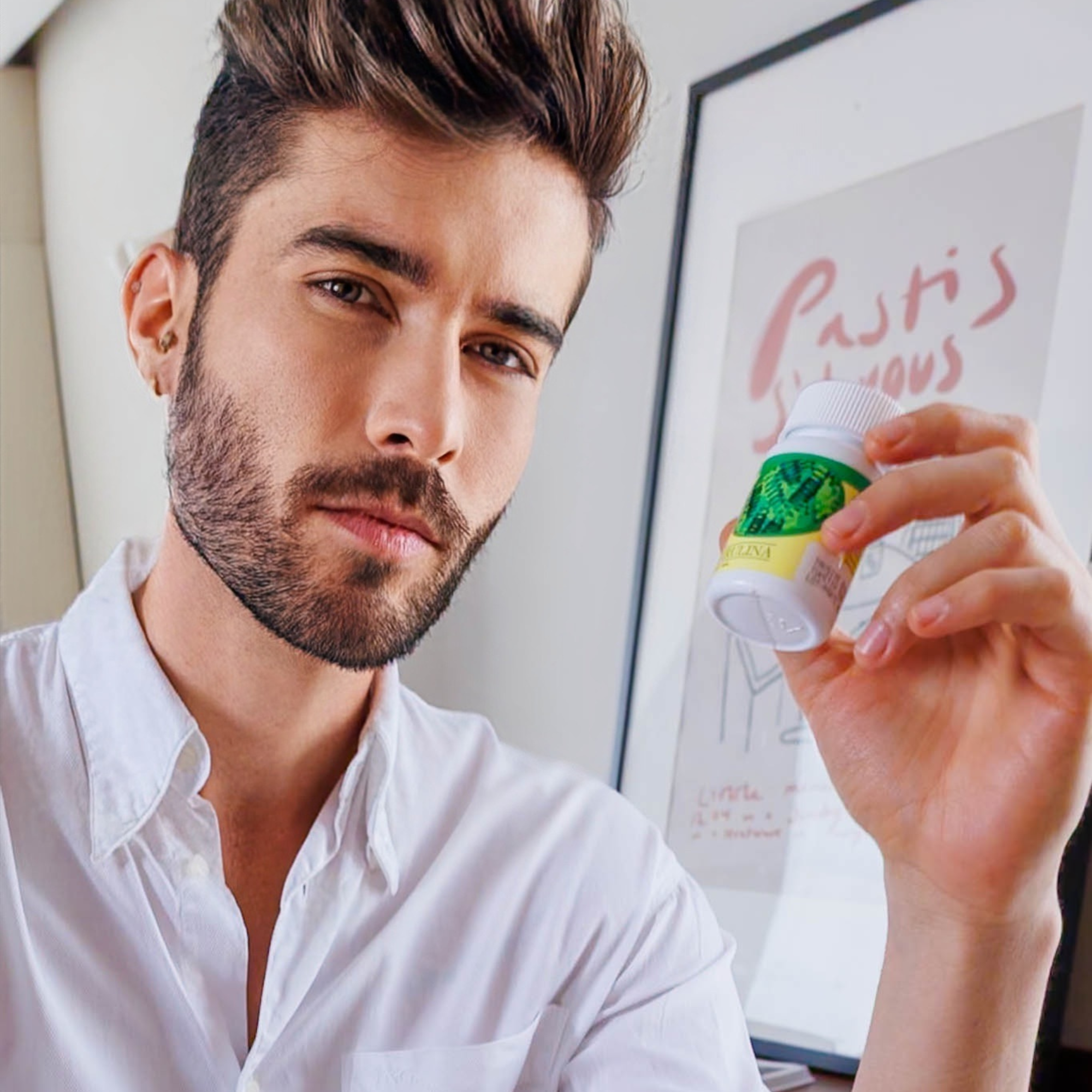 Какво е Спирулина и защо е суперхрана? Научни доказателства и ползи за здравето