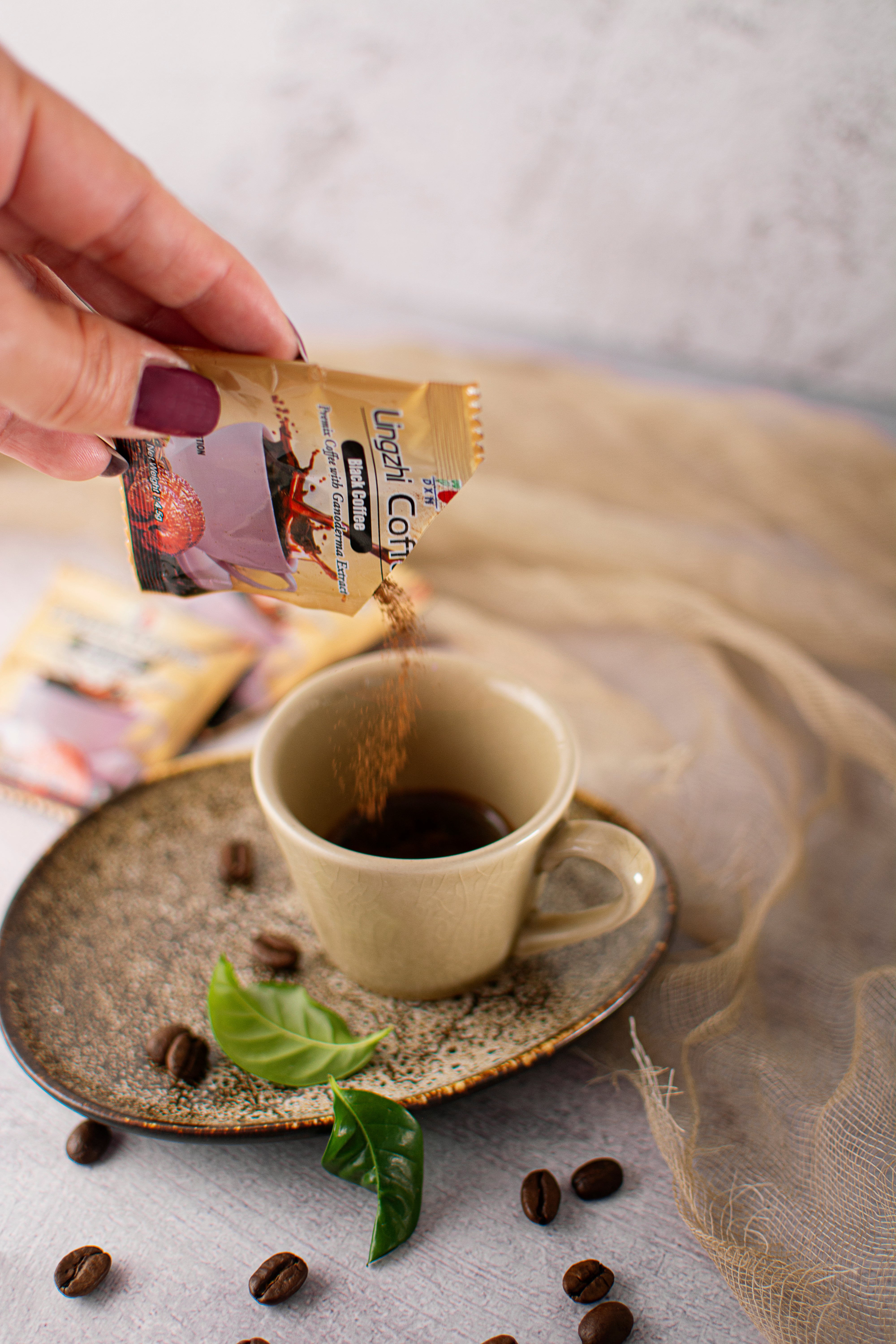 DXN Черно кафе Премиум Сет - чисто без изкуствени добавки с екстракт от Ганодерма(24,97 euro)